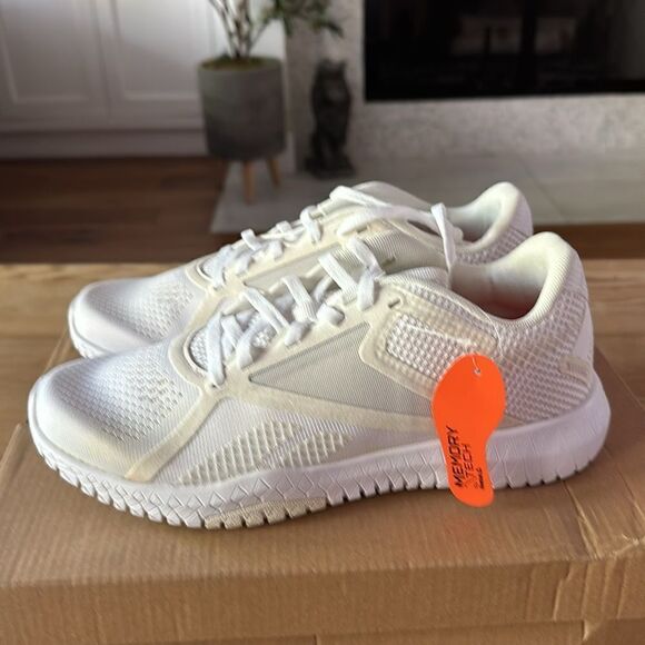 Reebok women's Flexagon Force 2.0 Cross Trainer white size 7.5 NEW in box - Picture 3 of 9